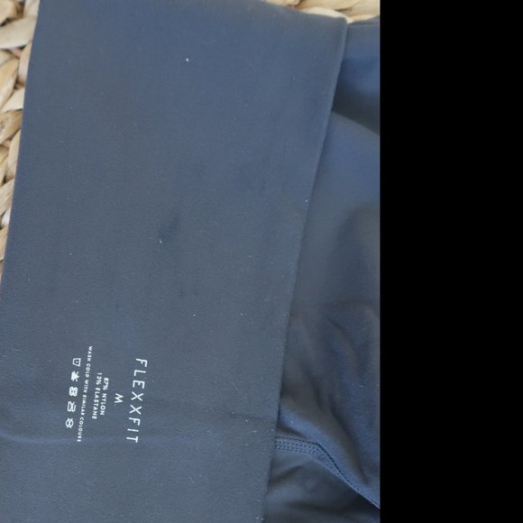 FLEXXFIT Workout Leggings - Picture 5 of 5